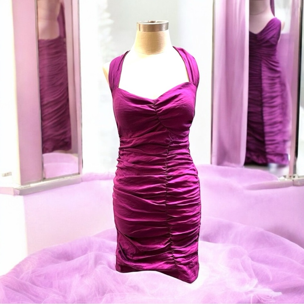 NWT Nicole Miller Figure Hugging Shirred Sexy Dress - Size 8